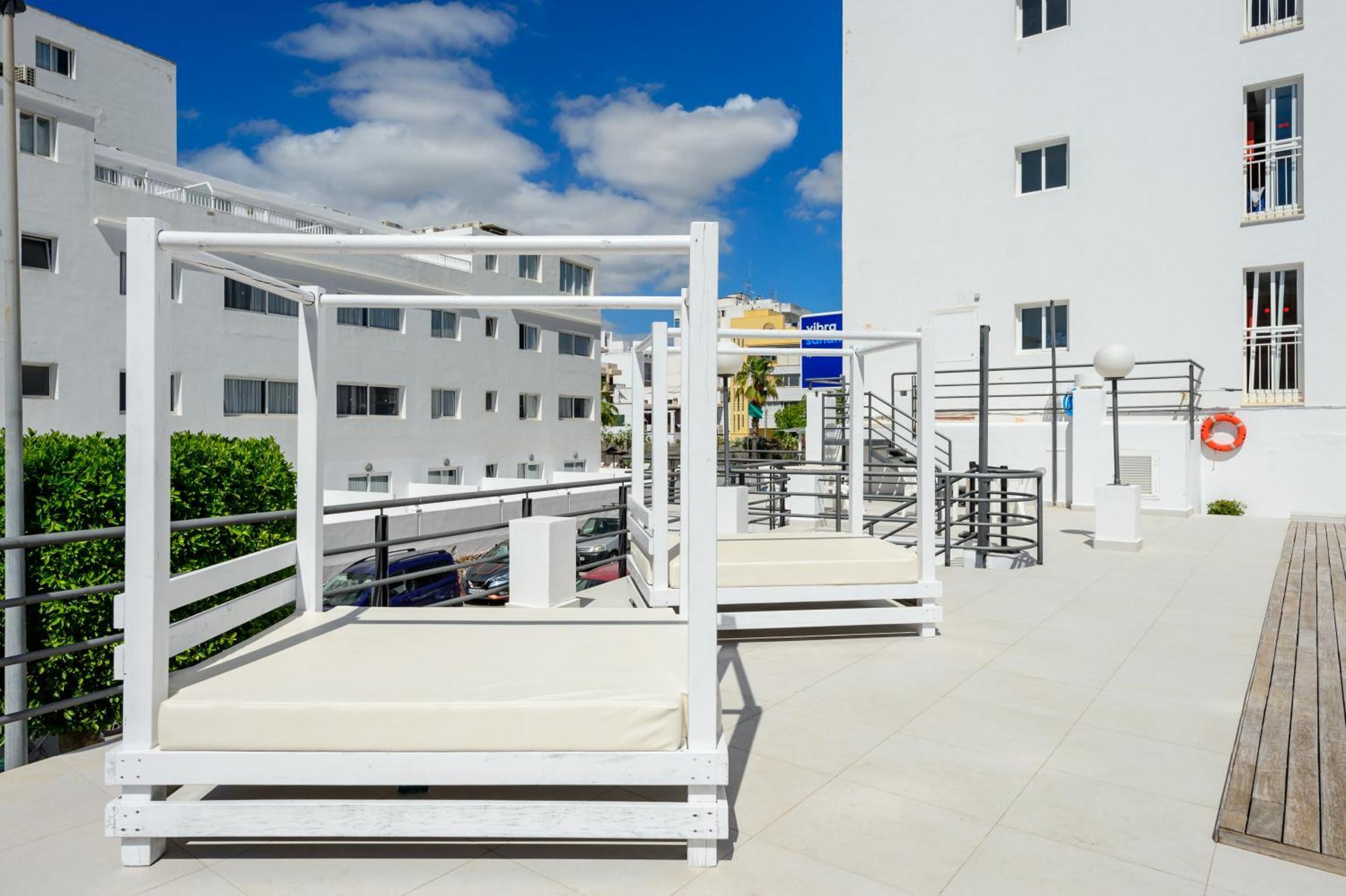 Aparthotel Vibra Sanan - Adults Only San Antonio  Kültér fotó